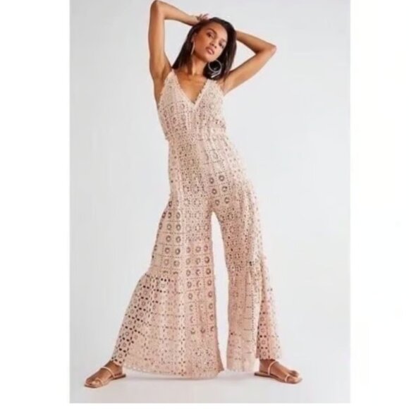 NWT "XL" Free People Yesenia Crochet Lace Jumpsuit - Picture 3 of 8